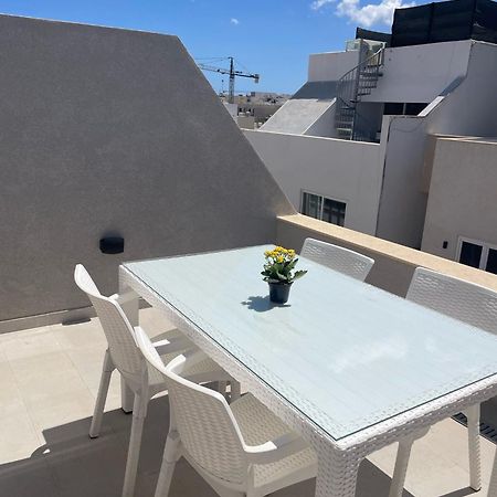 Three Bedroom Penthouse San Ġwann Екстериор снимка